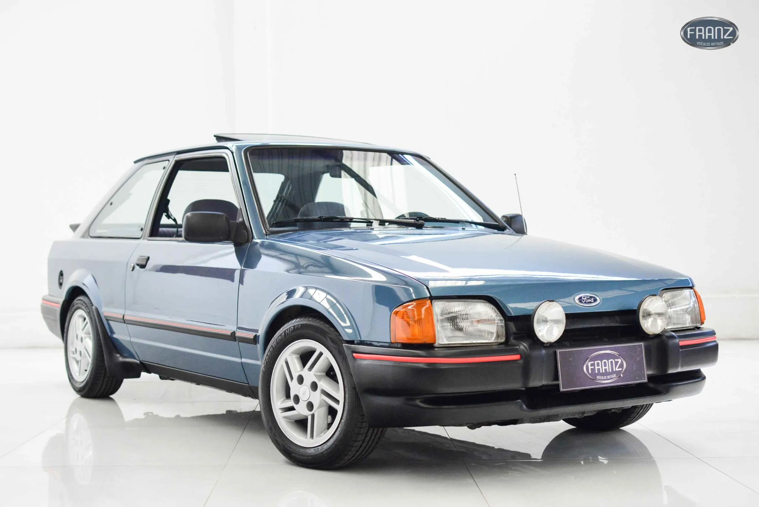 Ford Escort XR3 1.6 1989 clássico brasileiro
